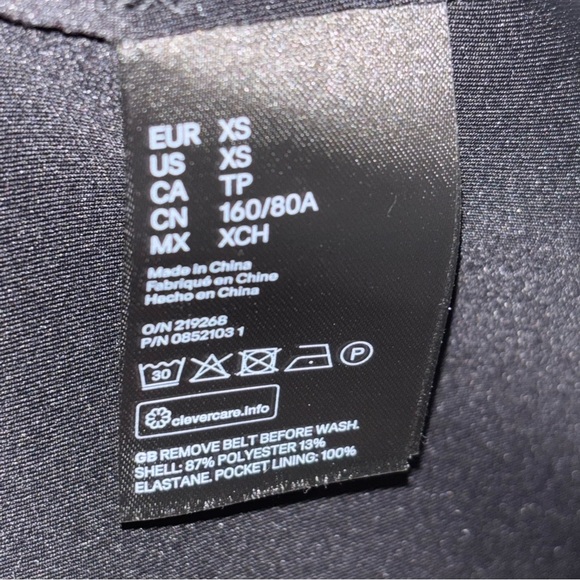 H&M Women’s Black Suede Hook Close Belted Jacket Blazer Size XS - Picture 8 of 9